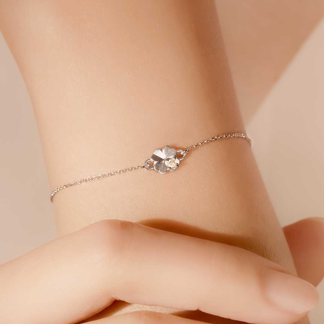 สร้อยข้อมือ ใบโคลเวอร์ (Clover) - Image 3