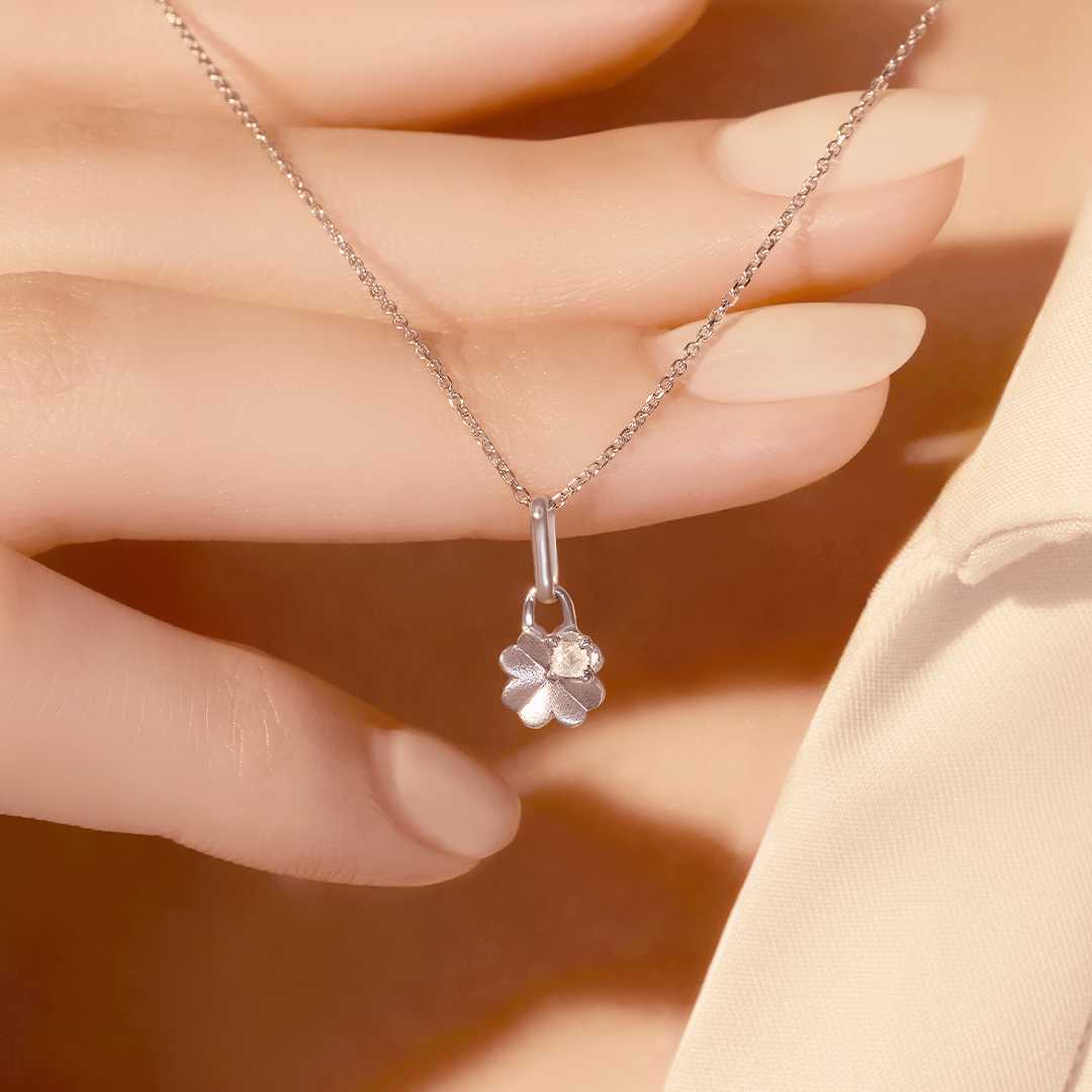 สร้อยคอ ใบโคลเวอร์ (Clover) - Image 4